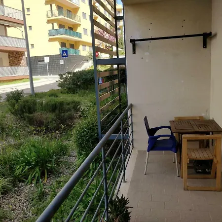 Rua General Humberto Delgado, Lote 2, Rc D Армасан-де-Пера